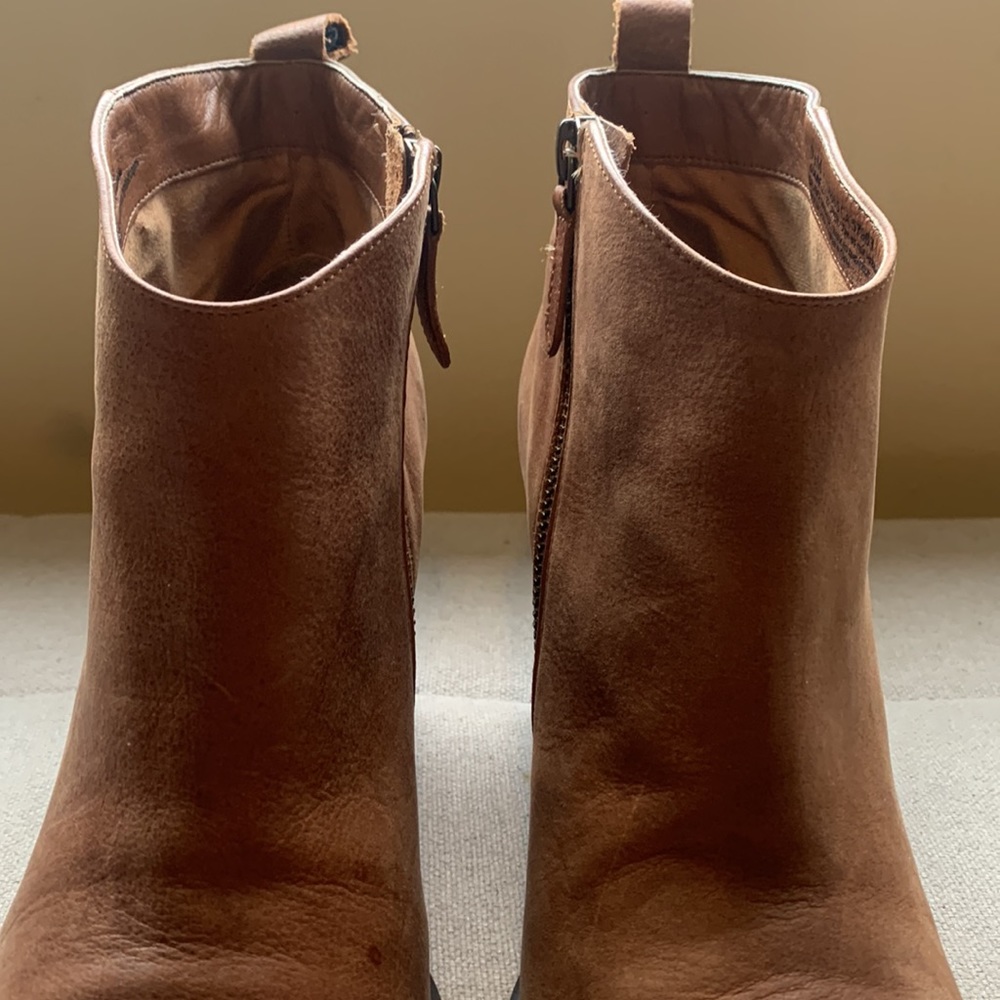 B.P. Women's Brown Block Heel Leather Bootie Size 9.5 - Picture 12 of 15